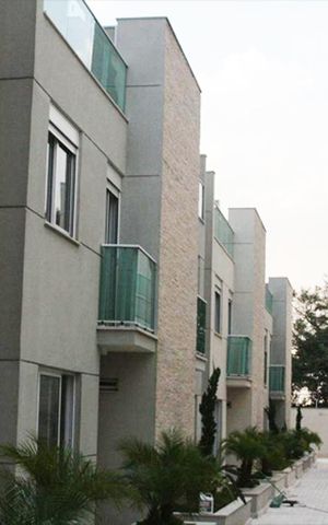 Casa de condomínio à venda com 205m², 3 quartos e 3 vagasFachada
