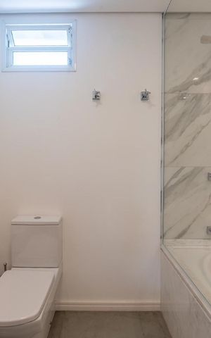 Casa de condomínio à venda com 205m², 3 quartos e 3 vagasBanheiro