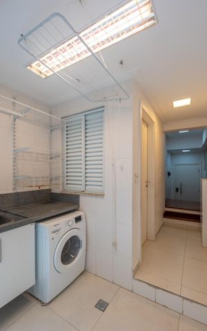 Casa de condomínio à venda com 205m², 3 quartos e 3 vagasÁrea de serviço
