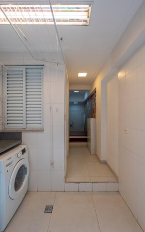 Casa de condomínio à venda com 205m², 3 quartos e 3 vagasÁrea de serviço