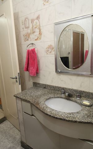Apartamento à venda com 90m², 2 quartos e 2 vagasBanheiro