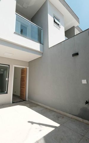 Casa à venda com 93m², 2 quartos e 1 vagaGaragem