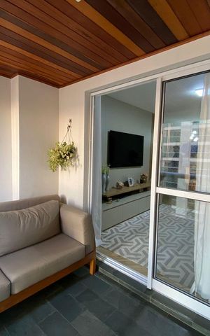 Apartamento à venda com 112m², 3 quartos e 2 vagas Apartamento à venda com 112m², 3 quartos e 2 vagasVaranda