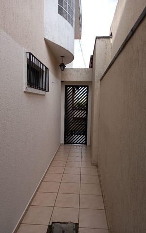 Casa à venda com 223m², 3 quartos e 4 vagasÁrea externa