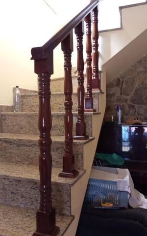 Casa à venda com 223m², 3 quartos e 4 vagasEscada