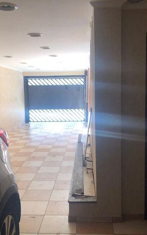 Casa à venda com 223m², 3 quartos e 4 vagasGaragem