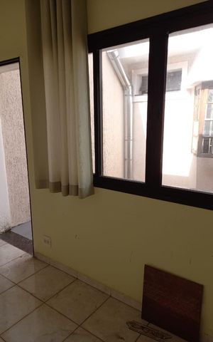 Casa à venda com 223m², 3 quartos e 4 vagasSala