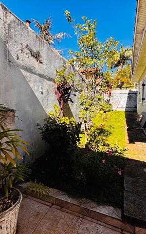 Casa de condomínio para alugar com 600m², 4 quartos e 5 vagasJardim 