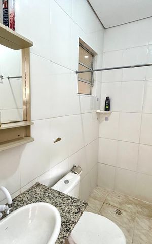 Casa para alugar com 35m², 1 quarto e 1 vaga Casa para alugar com 35m², 1 quarto e 1 vagaBanheiro