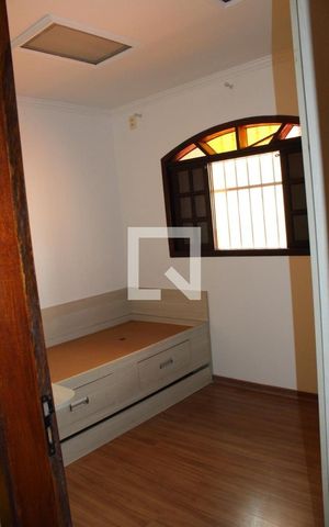 Casa à venda com 120m², 3 quartos e 2 vagas