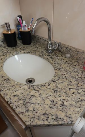 Apartamento à venda com 144m², 4 quartos e 1 vagaBanheiro da Suíte - Pia