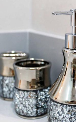 Apartamento para alugar com 26m², 1 quarto e sem vaga Apartamento para alugar com 26m², 1 quarto e sem vagaBanheiro