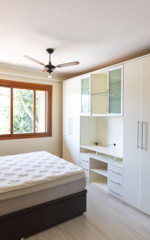 Casa à venda com 190m², 3 quartos e 2 vagas Casa à venda com 190m², 3 quartos e 2 vagasSuíte