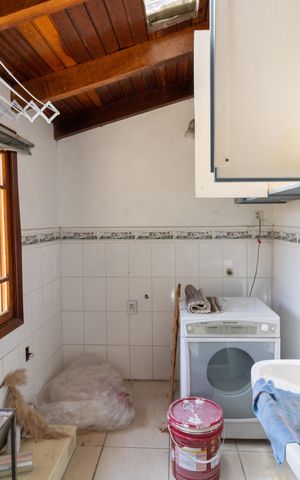 Casa à venda com 190m², 3 quartos e 2 vagas Casa à venda com 190m², 3 quartos e 2 vagasÁrea de Serviço