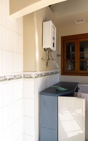 Casa à venda com 190m², 3 quartos e 2 vagas Casa à venda com 190m², 3 quartos e 2 vagasÁrea de Serviço
