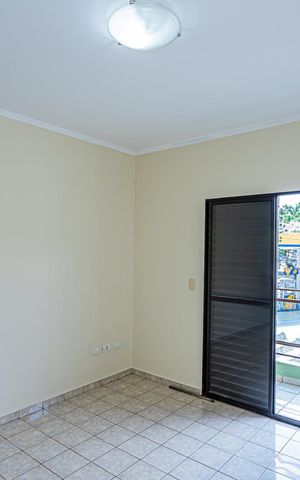Casa à venda com 146m², 3 quartos e 2 vagas Casa à venda com 146m², 3 quartos e 2 vagasSuite