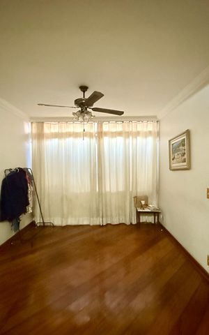 Casa à venda com 115m², 3 quartos e 2 vagas Casa à venda com 115m², 3 quartos e 2 vagasSala