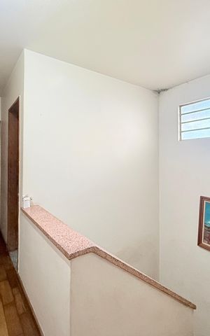 Casa à venda com 115m², 3 quartos e 2 vagas Casa à venda com 115m², 3 quartos e 2 vagasCorredor