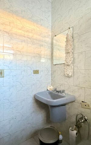 Casa à venda com 115m², 3 quartos e 2 vagas Casa à venda com 115m², 3 quartos e 2 vagasBanheiro
