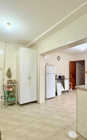 Casa à venda com 115m², 3 quartos e 2 vagas Casa à venda com 115m², 3 quartos e 2 vagasCozinha