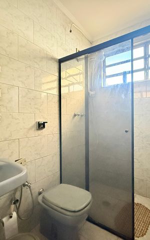 Casa à venda com 115m², 3 quartos e 2 vagas Casa à venda com 115m², 3 quartos e 2 vagasBanheiro