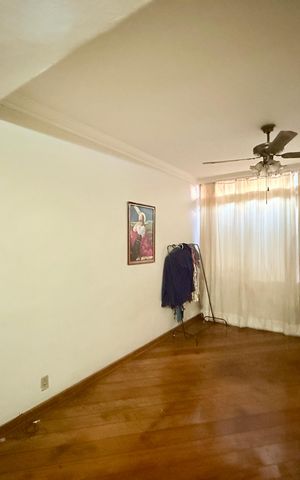 Casa à venda com 115m², 3 quartos e 2 vagas Casa à venda com 115m², 3 quartos e 2 vagasSala