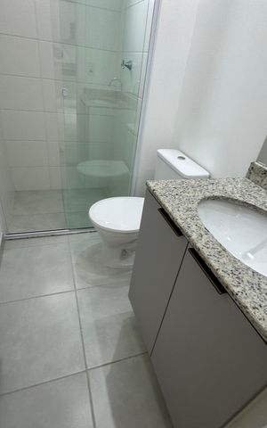 Apartamento para alugar com 52m², 2 quartos e 1 vaga Apartamento para alugar com 52m², 2 quartos e 1 vagaBanheiro