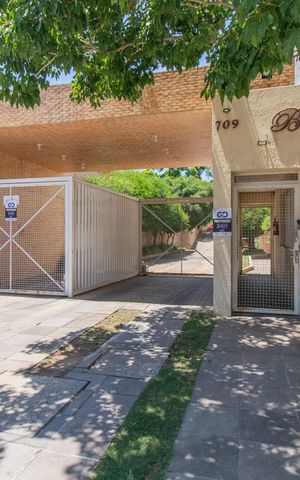 Apartamento para alugar com 60m², 2 quartos e 1 vagaFachada