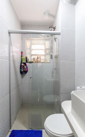 Apartamento à venda com 52m², 2 quartos e 1 vaga Apartamento à venda com 52m², 2 quartos e 1 vagaBanheiro