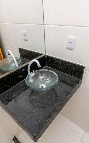 Apartamento à venda com 67m², 2 quartos e 1 vaga Apartamento à venda com 67m², 2 quartos e 1 vagaBanheiro social