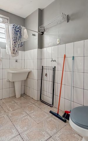 Studio para alugar com 40m², 1 quarto e sem vaga Studio para alugar com 40m², 1 quarto e sem vagaBanheiro