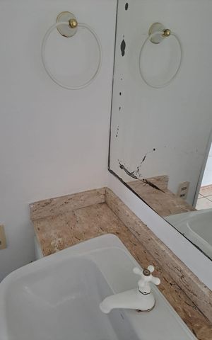 Apartamento à venda com 69m², 2 quartos e 1 vaga Apartamento à venda com 69m², 2 quartos e 1 vagaBanheiro