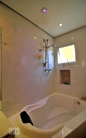 Apartamento à venda com 127m², 3 quartos e 3 vagas Apartamento à venda com 127m², 3 quartos e 3 vagasBanheiro