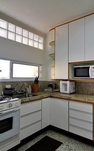 Apartamento à venda com 127m², 3 quartos e 3 vagas Apartamento à venda com 127m², 3 quartos e 3 vagasCozinha
