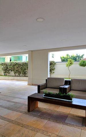 Apartamento à venda com 127m², 3 quartos e 3 vagas Apartamento à venda com 127m², 3 quartos e 3 vagasÁrea externa