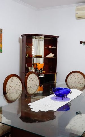 Casa à venda com 175m², 3 quartos e 4 vagas Casa à venda com 175m², 3 quartos e 4 vagassala