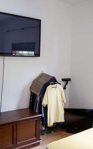 Casa à venda com 175m², 3 quartos e 4 vagas Casa à venda com 175m², 3 quartos e 4 vagasQuarto 2