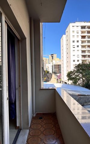 Apartamento à venda com 87m², 2 quartos e sem vagaVaranda