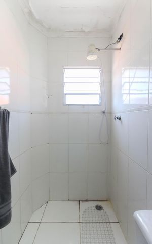 Casa de condomínio à venda com 62m², 2 quartos e 1 vaga Casa de condomínio à venda com 62m², 2 quartos e 1 vagaBanheiro da Suíte 1