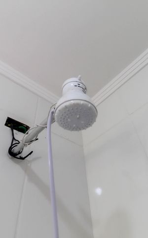 Casa de condomínio à venda com 62m², 2 quartos e 1 vaga Casa de condomínio à venda com 62m², 2 quartos e 1 vagaBanheiro da Suíte 2
