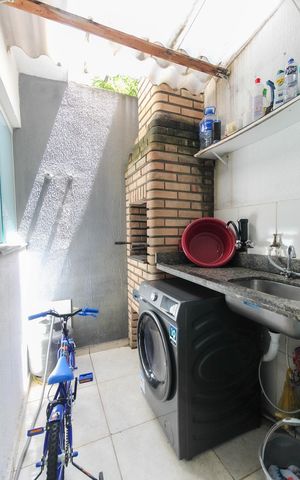 Casa de condomínio à venda com 62m², 2 quartos e 1 vaga Casa de condomínio à venda com 62m², 2 quartos e 1 vagaÁrea de Serviço - Churrasqueira