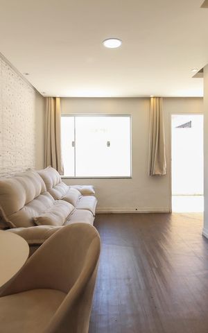 Casa de condomínio à venda com 62m², 2 quartos e 1 vaga Casa de condomínio à venda com 62m², 2 quartos e 1 vagaSala