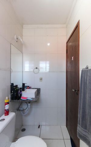 Casa de condomínio à venda com 62m², 2 quartos e 1 vaga Casa de condomínio à venda com 62m², 2 quartos e 1 vagaBanheiro da Suíte 1