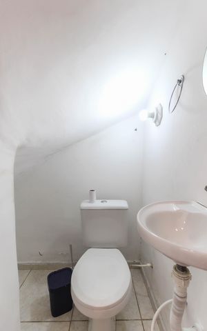 Casa de condomínio à venda com 62m², 2 quartos e 1 vaga Casa de condomínio à venda com 62m², 2 quartos e 1 vagaLavabo