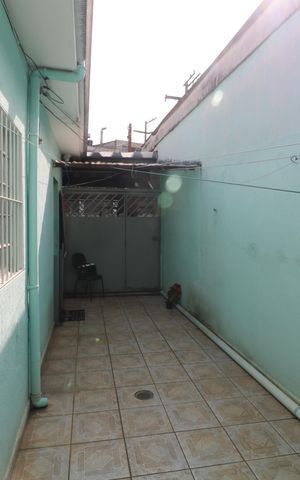 Casa à venda com 138m², 3 quartos e 2 vagasQuintal