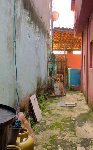 Casa à venda com 360m², 2 quartos e sem vaga