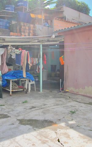 Casa à venda com 360m², 2 quartos e sem vaga