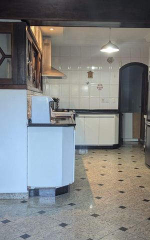 Casa à venda com 470m², 4 quartos e 4 vagasCozinha