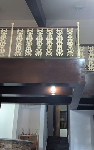 Casa à venda com 470m², 4 quartos e 4 vagasSala