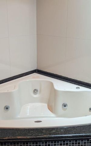Casa à venda com 470m², 4 quartos e 4 vagasBanheiro